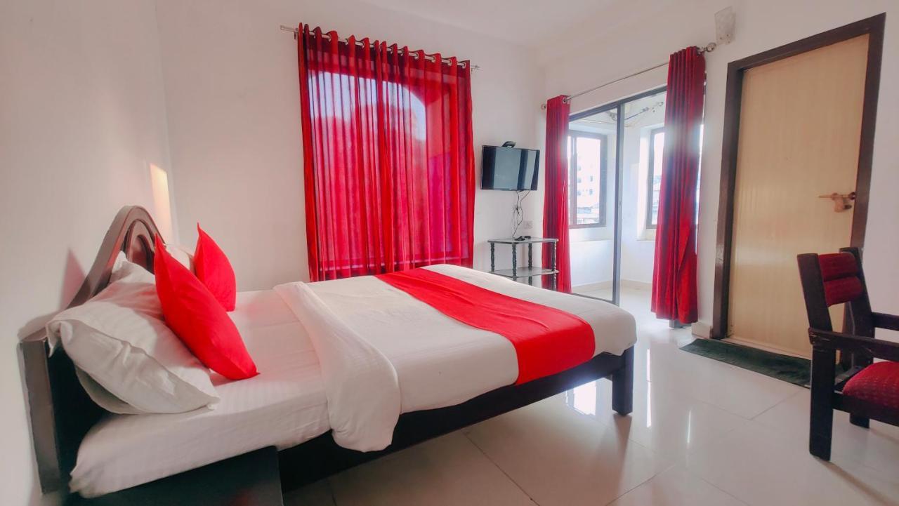Hotel Lumino Karthika Munnar Esterno foto